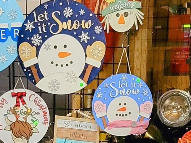 Let it Snow Door Hanger